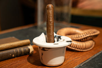 Snow Cigar Caddy - Ashtray Reimagined