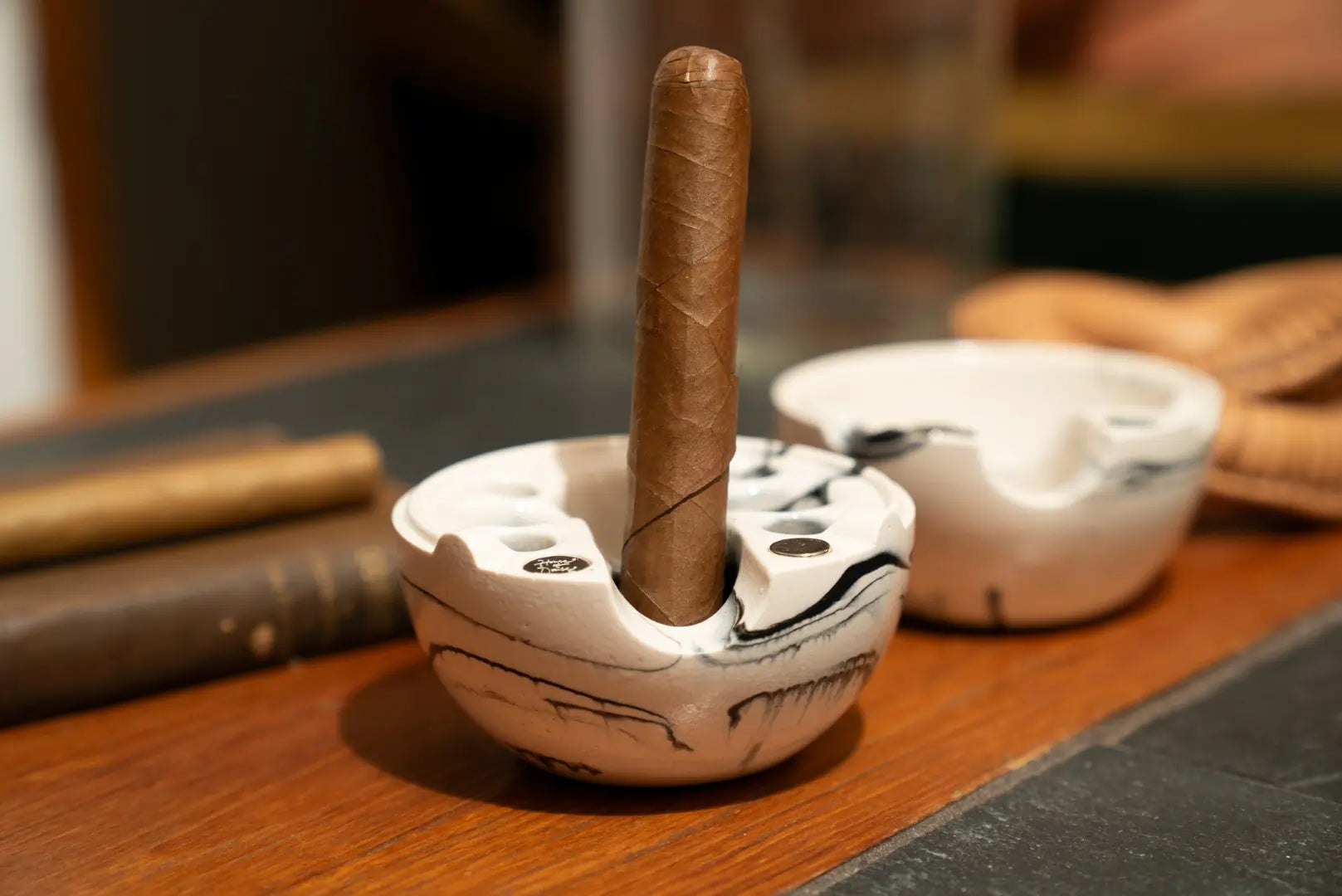 Snow Ovo Douser - Ashtray Reimagined